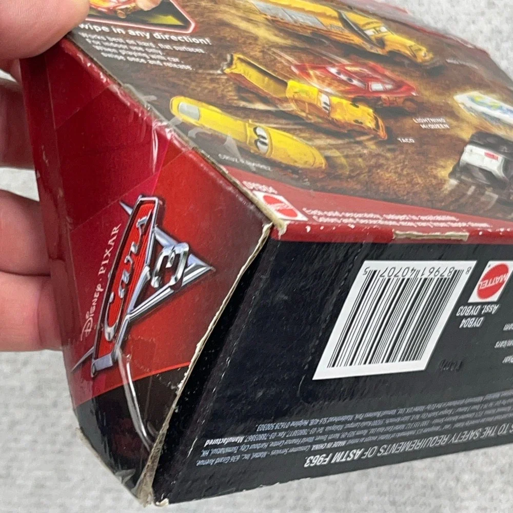 Disney Pixar Lightning McQueen Cars 3 Crazy 8 Crashers New Kids Toy Gift